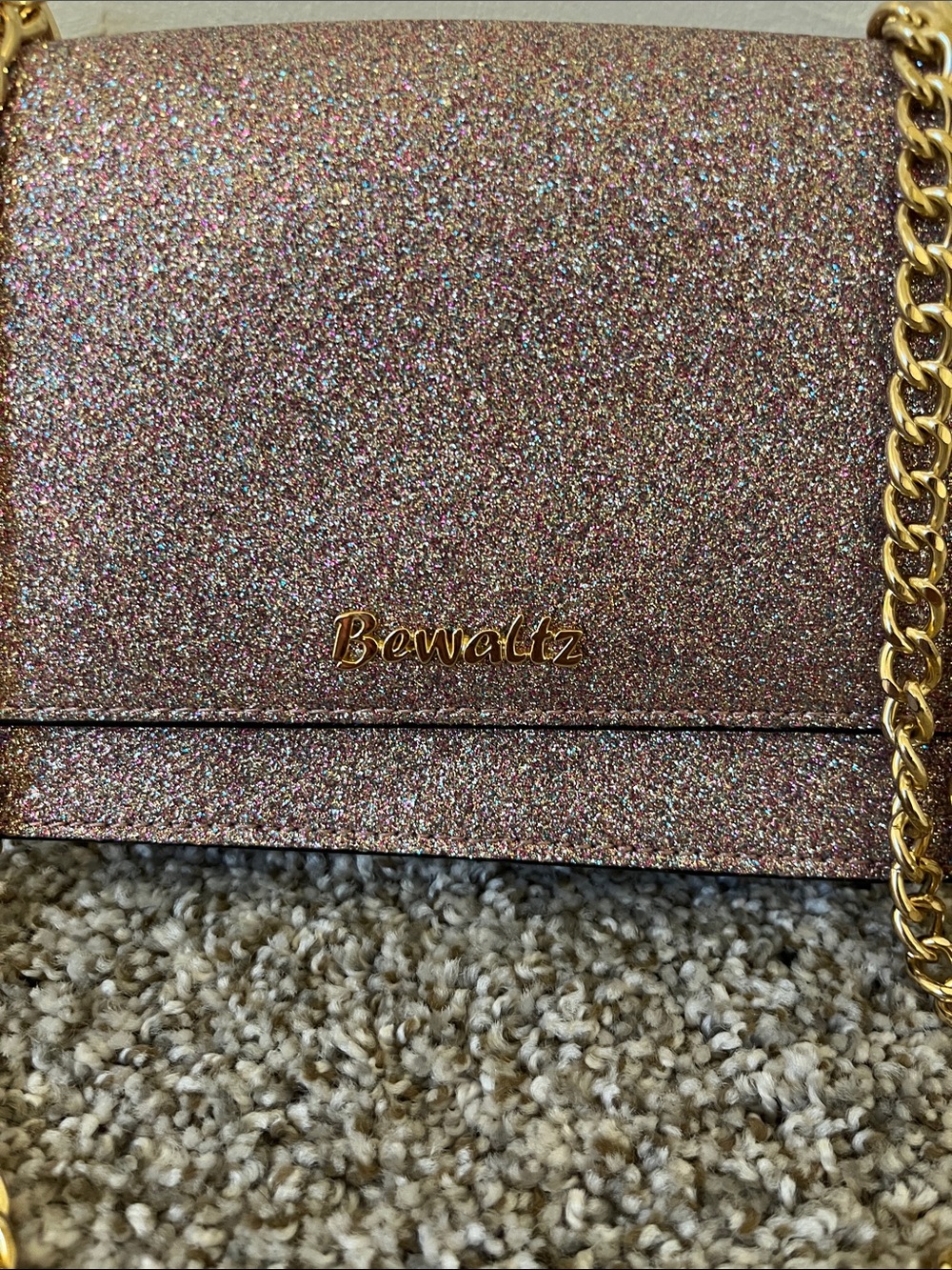 Sparkle Pink Crossbody with Gold Chain Strap - Picture 3 of 8